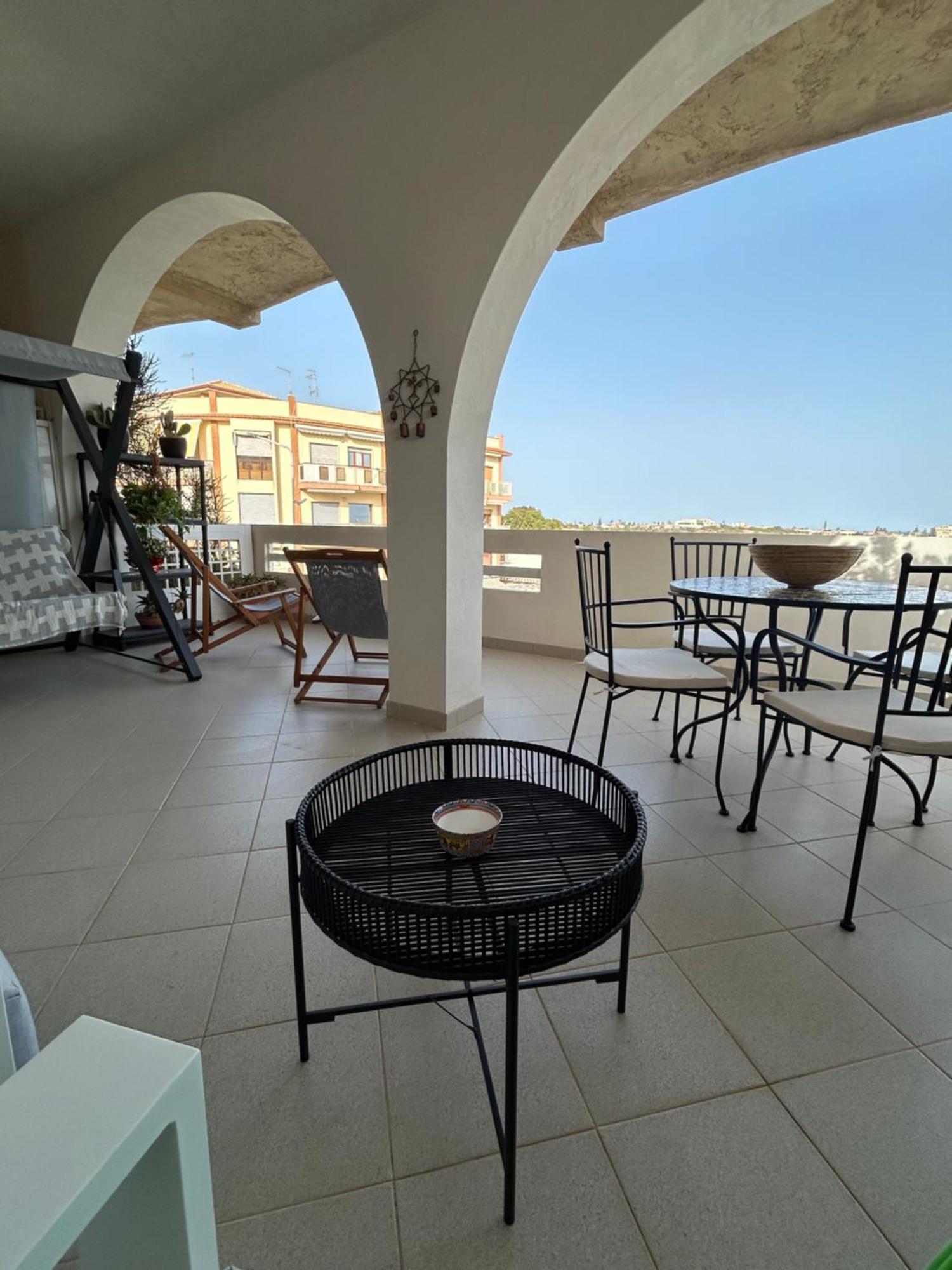 Terrazza Soleluna Марина-ді-Модіка Екстер'єр фото