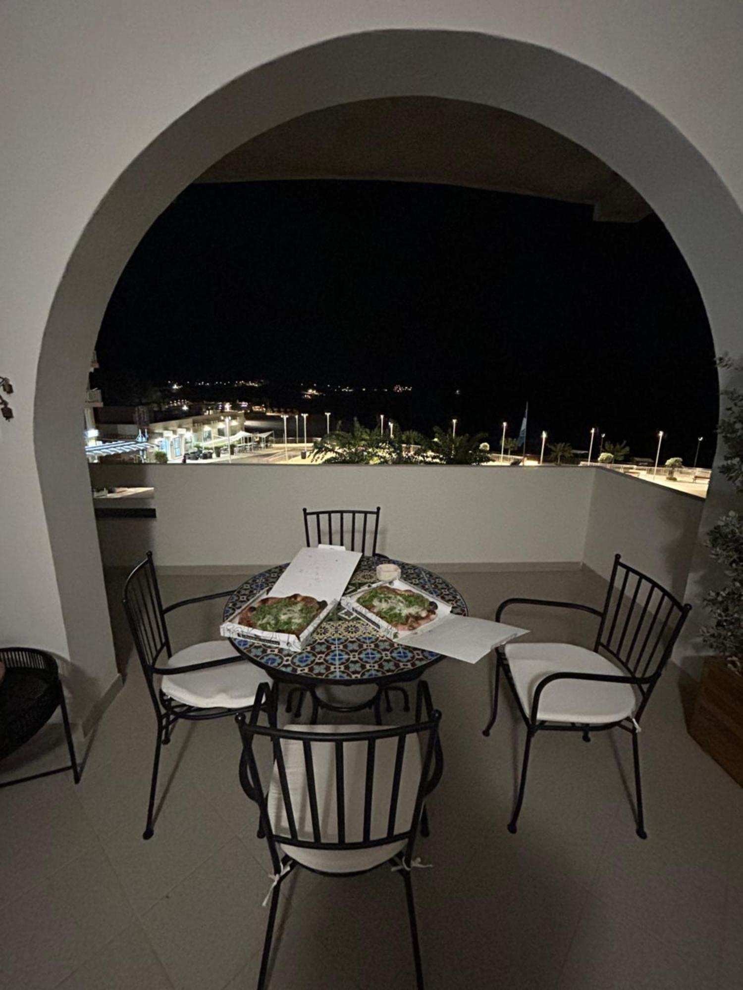 Terrazza Soleluna Марина-ді-Модіка Екстер'єр фото
